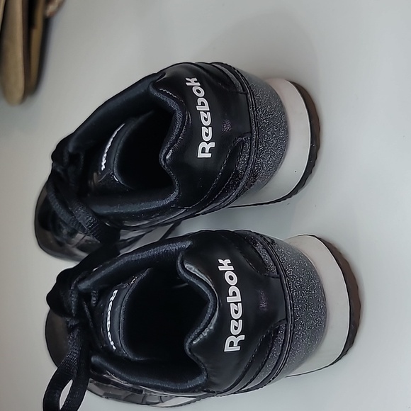NWOT REEBOK Glitter Sparkle Lace Up Sneakers Originals Classic - Picture 5 of 9